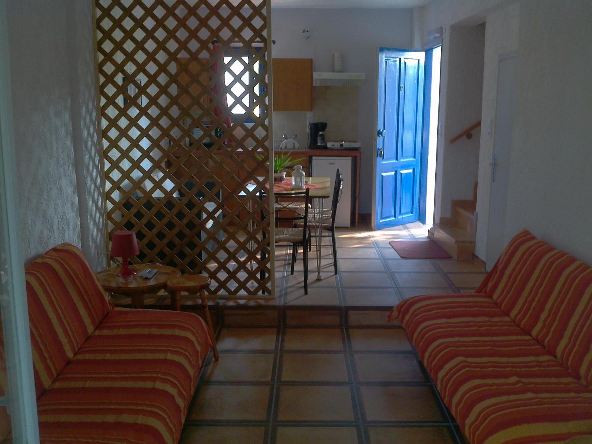 9 Musses Hotel Apartments Skala Mistegnon エクステリア 写真