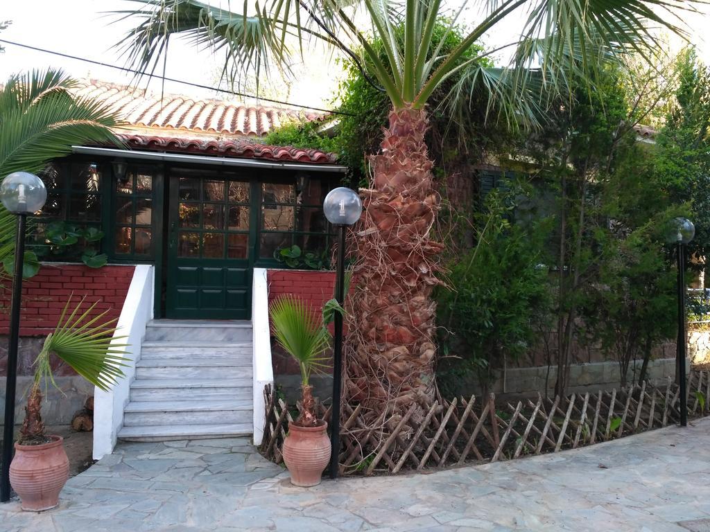 9 Musses Hotel Apartments Skala Mistegnon エクステリア 写真