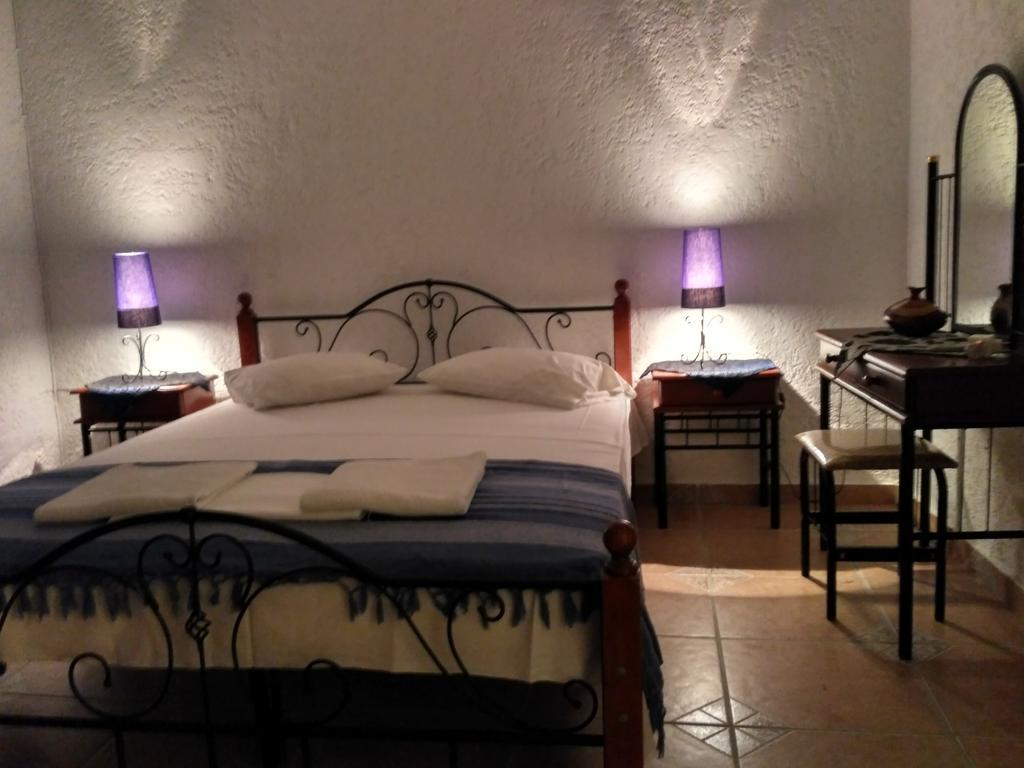 9 Musses Hotel Apartments Skala Mistegnon エクステリア 写真