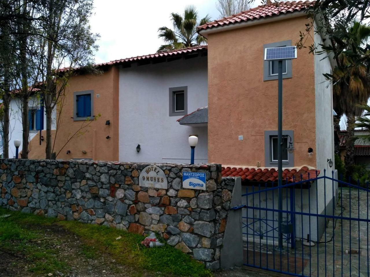 9 Musses Hotel Apartments Skala Mistegnon エクステリア 写真