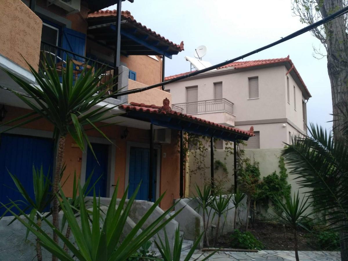 9 Musses Hotel Apartments Skala Mistegnon エクステリア 写真