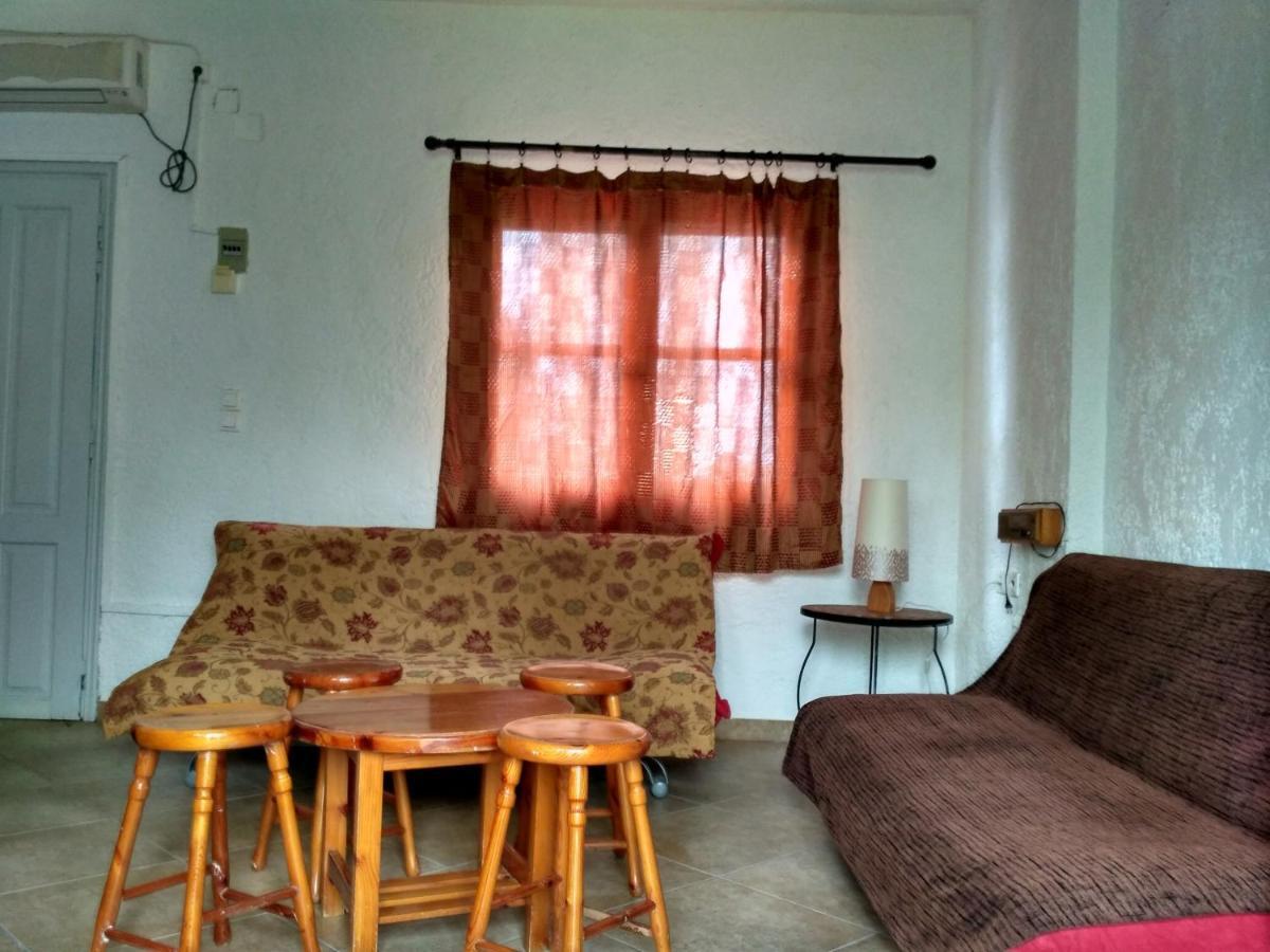 9 Musses Hotel Apartments Skala Mistegnon エクステリア 写真